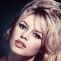 Brigitte Bardot ブリジット・バルドーの「Moi Je Joue モワ・ジュ・ジュゥ (私は遊ぶ) 」